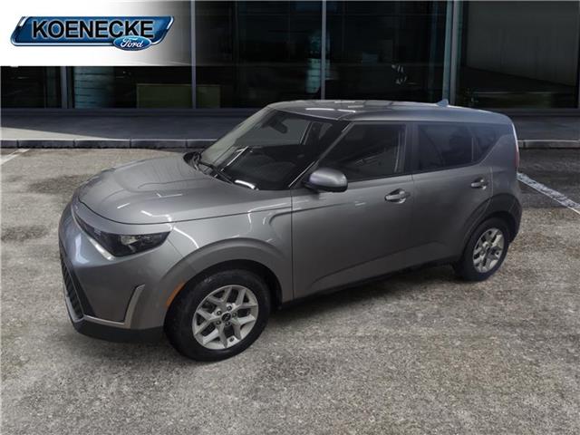 Gray 2024 Kia Soul LX FWD SUV / Crossover Front-Wheel Drive