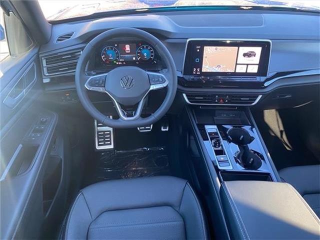 new 2024 Volkswagen Atlas Cross Sport car