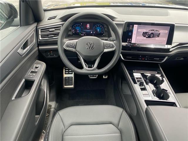 new 2025 Volkswagen Atlas Cross Sport car