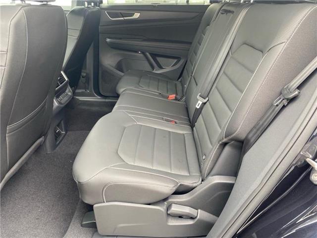 new 2025 Volkswagen Atlas Cross Sport car