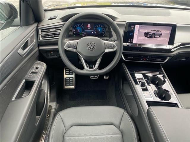 new 2025 Volkswagen Atlas Cross Sport car