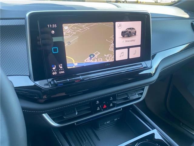 new 2025 Volkswagen Atlas Cross Sport car