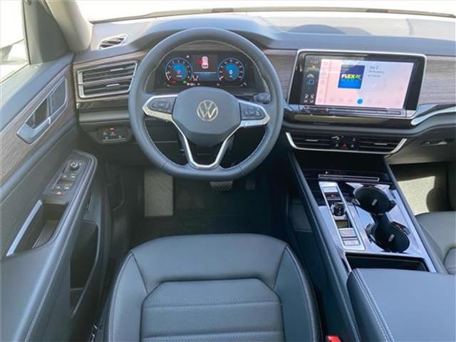 new 2025 Volkswagen Atlas car