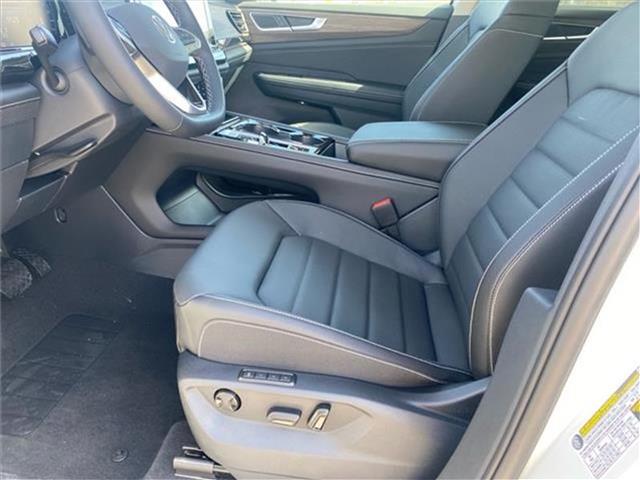 new 2025 Volkswagen Atlas car