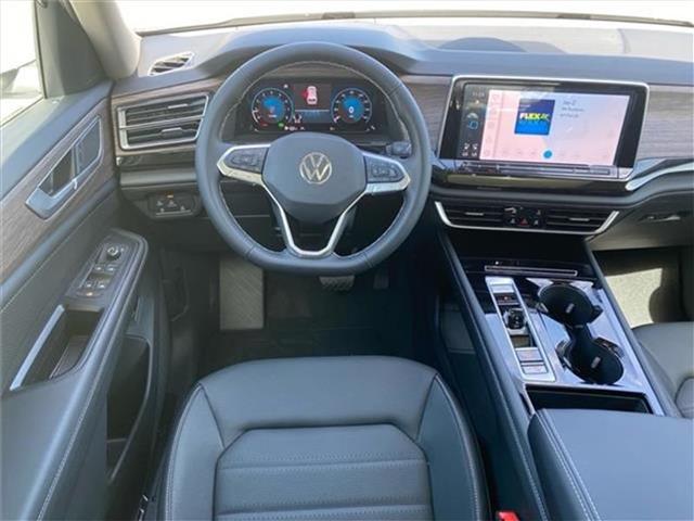 new 2025 Volkswagen Atlas car