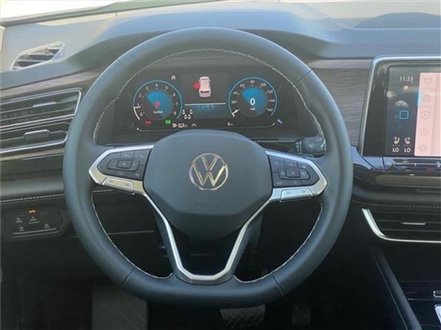 new 2025 Volkswagen Atlas car