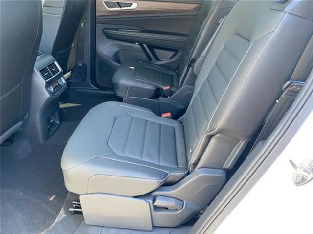 new 2025 Volkswagen Atlas car