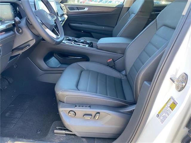 new 2025 Volkswagen Atlas car