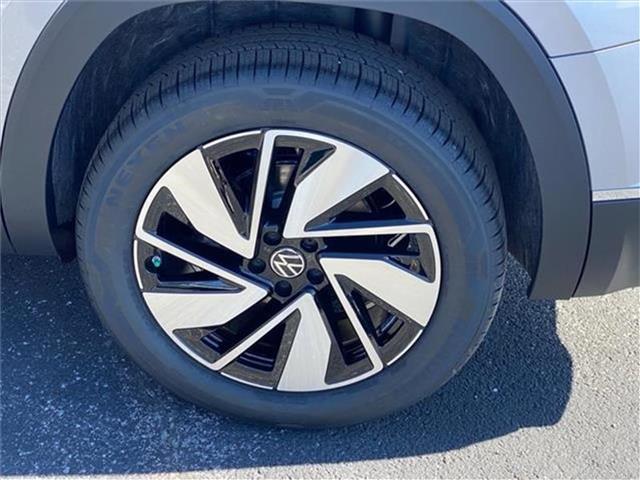 new 2025 Volkswagen Atlas car