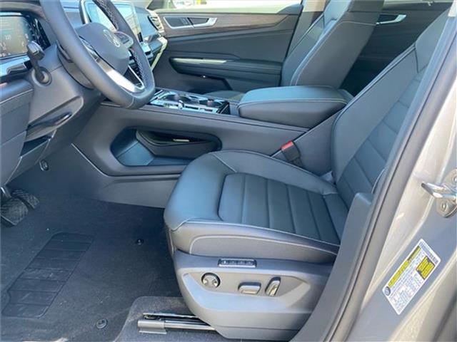 new 2025 Volkswagen Atlas car