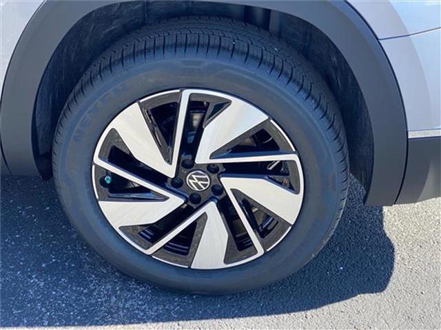 new 2025 Volkswagen Atlas car