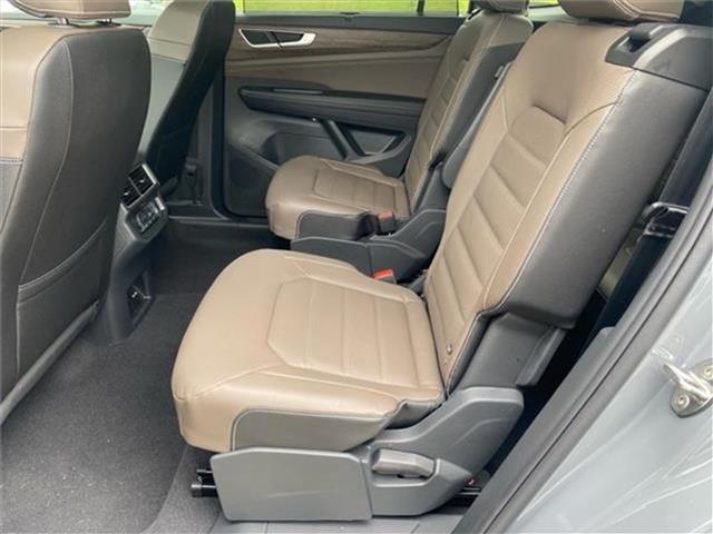 new 2025 Volkswagen Atlas car