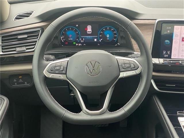 new 2025 Volkswagen Atlas car