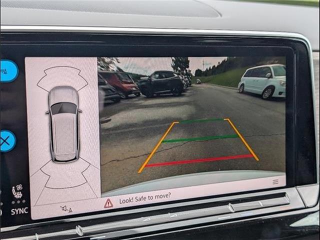 new 2025 Volkswagen Atlas car