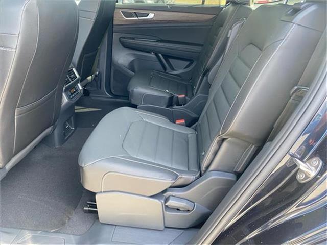 new 2025 Volkswagen Atlas car