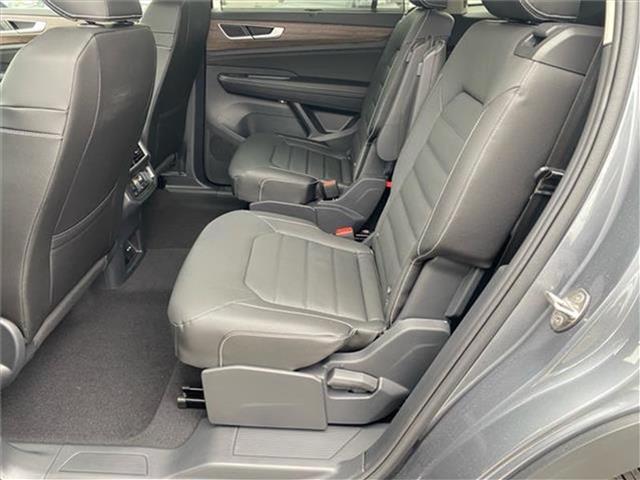 new 2025 Volkswagen Atlas car