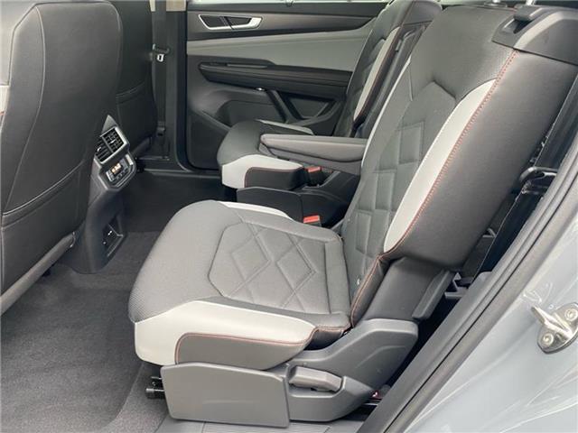 new 2025 Volkswagen Atlas car