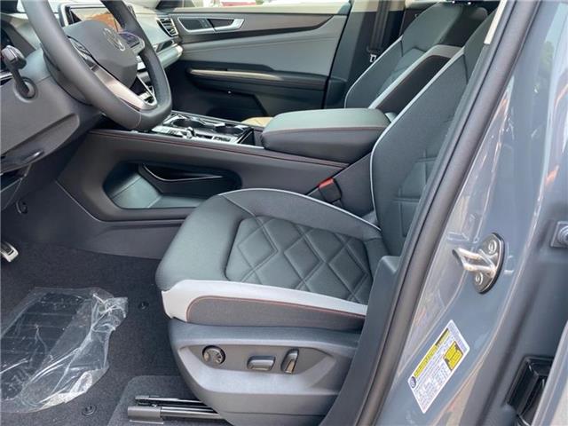 new 2025 Volkswagen Atlas car