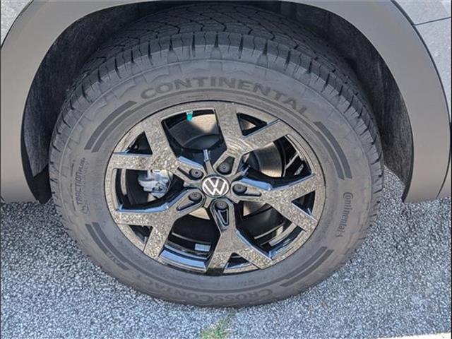 new 2025 Volkswagen Atlas car