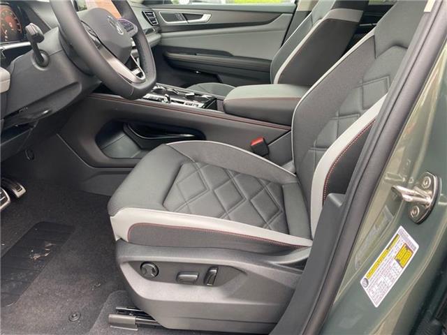 new 2025 Volkswagen Atlas car