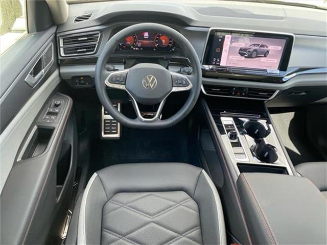 new 2025 Volkswagen Atlas car