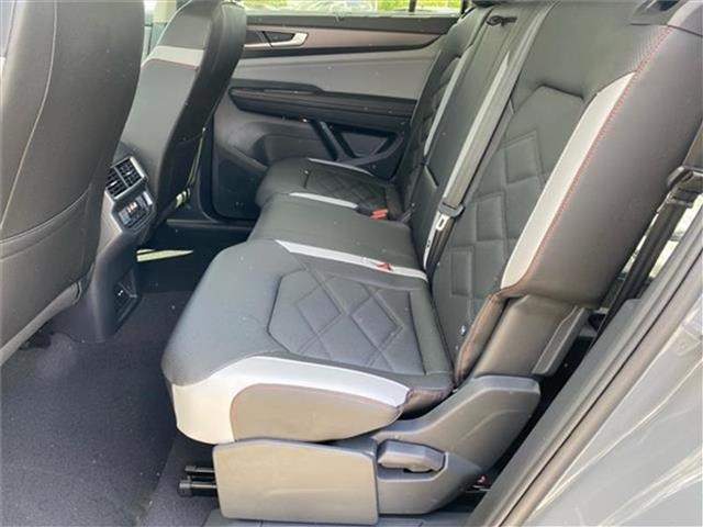 new 2025 Volkswagen Atlas car
