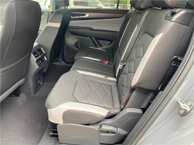 new 2025 Volkswagen Atlas car