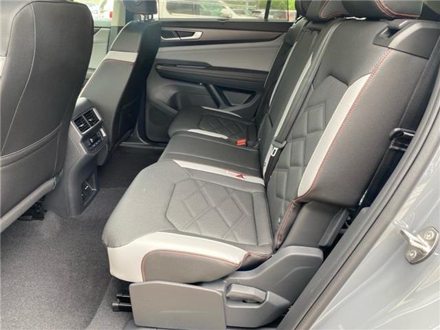 new 2025 Volkswagen Atlas car