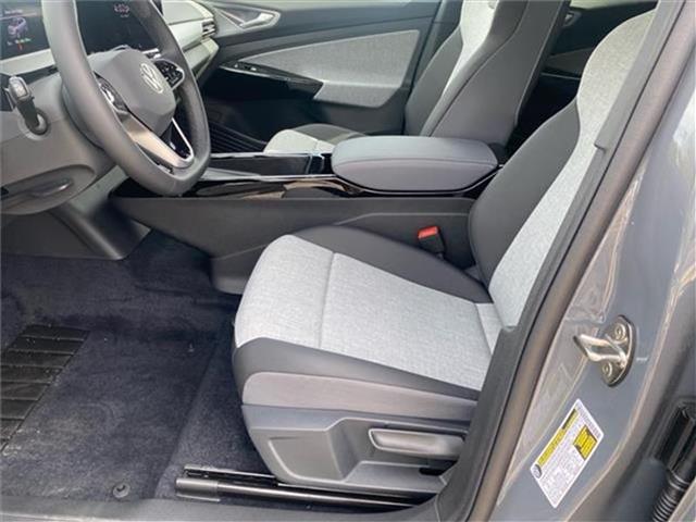 new 2025 Volkswagen ID.4 car