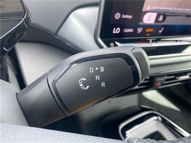 new 2025 Volkswagen ID.4 car