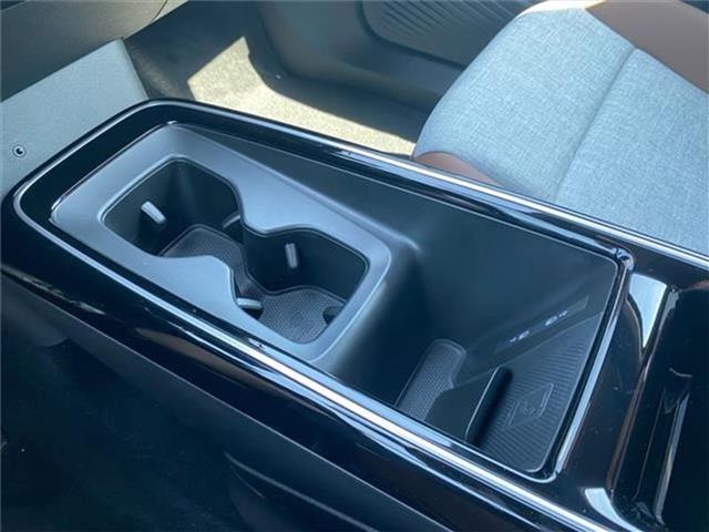 new 2025 Volkswagen ID.4 car