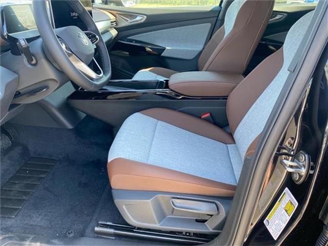 new 2025 Volkswagen ID.4 car