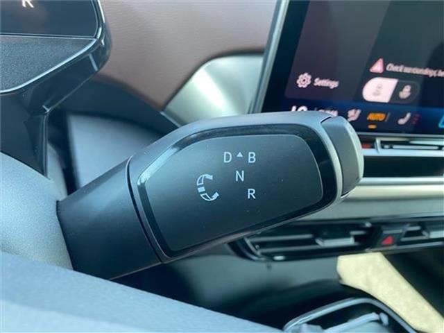 new 2025 Volkswagen ID.4 car
