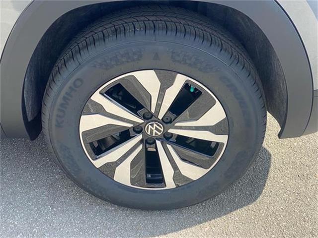 new 2025 Volkswagen Atlas Cross Sport car