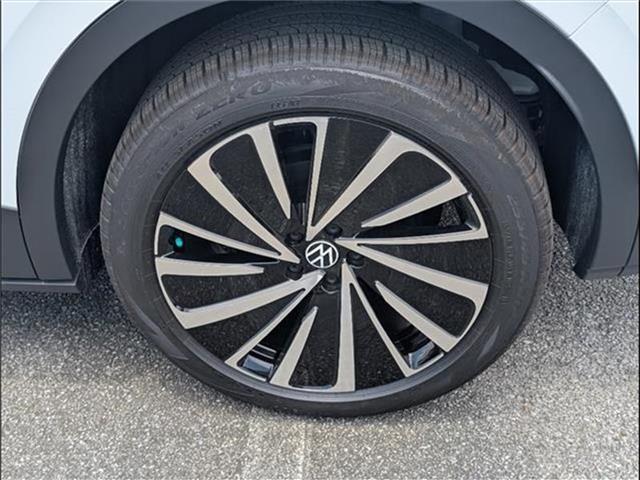 new 2025 Volkswagen ID.4 car