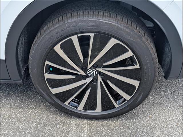 new 2025 Volkswagen ID.4 car