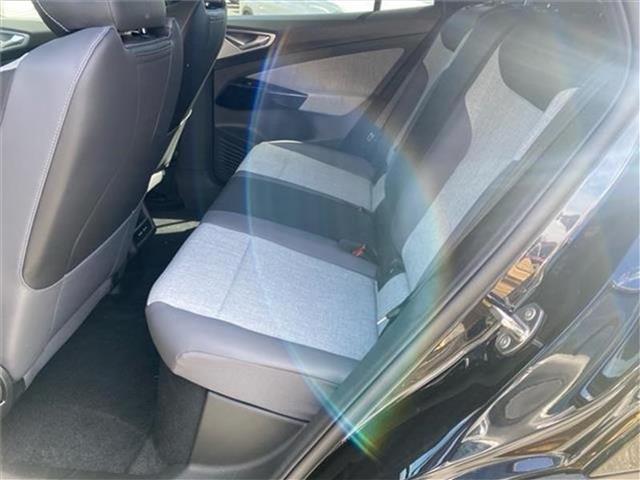 new 2025 Volkswagen ID.4 car