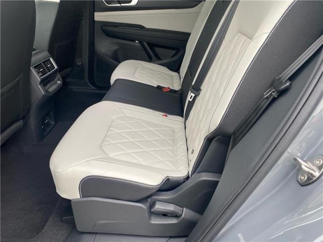 new 2025 Volkswagen Atlas Cross Sport car