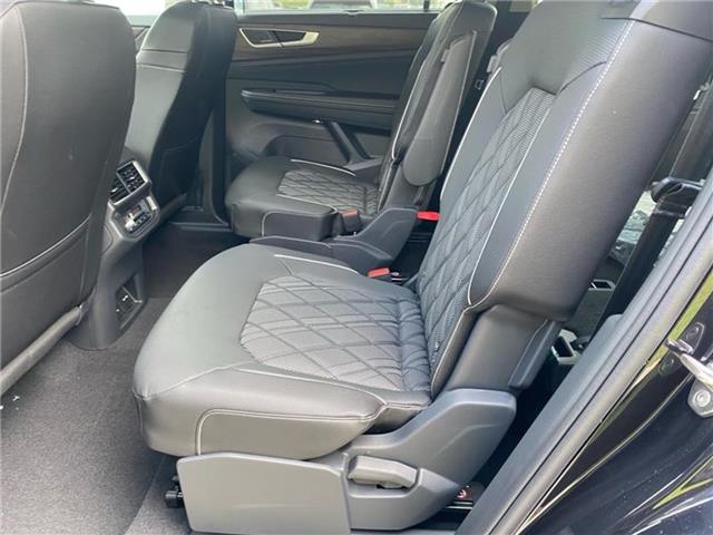 new 2025 Volkswagen Atlas car