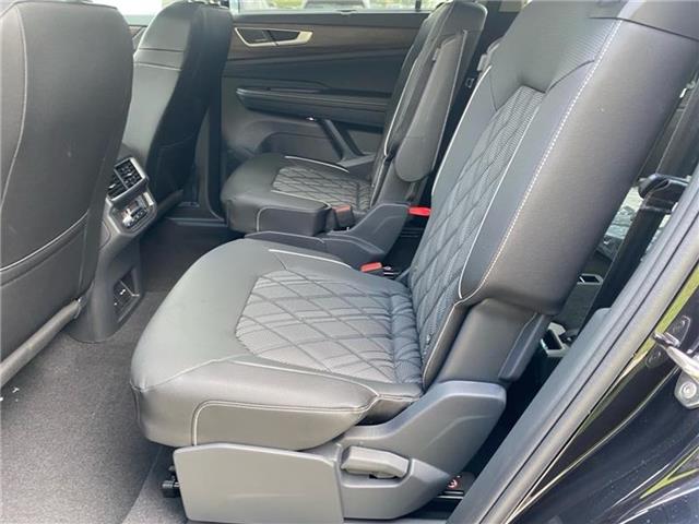 new 2025 Volkswagen Atlas car