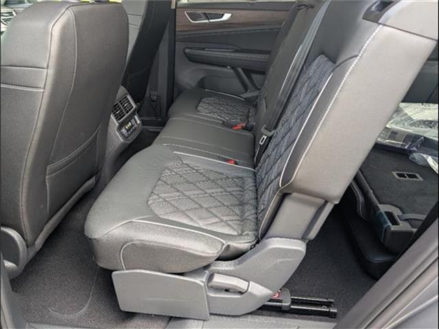 new 2025 Volkswagen Atlas car