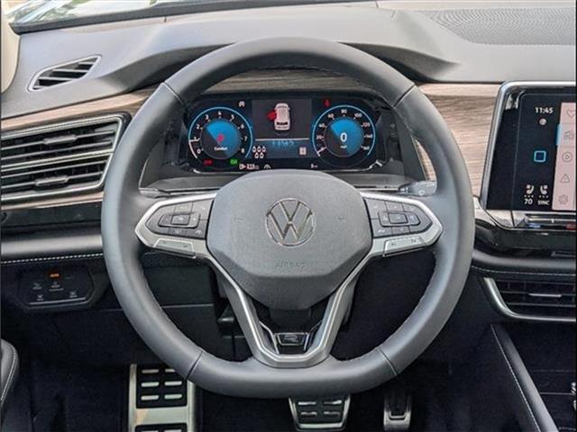new 2025 Volkswagen Atlas car
