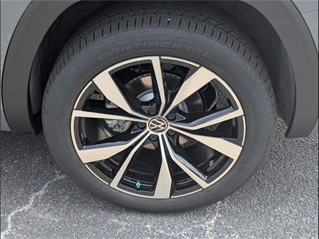 new 2025 Volkswagen Atlas car