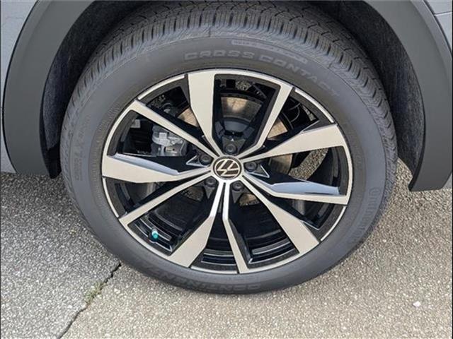 new 2025 Volkswagen Atlas car