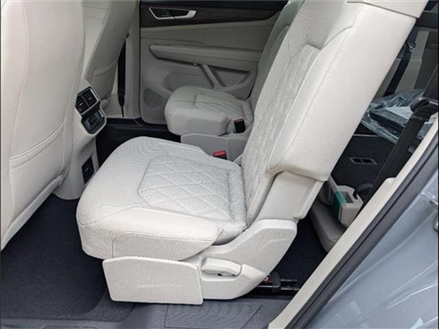 new 2025 Volkswagen Atlas car