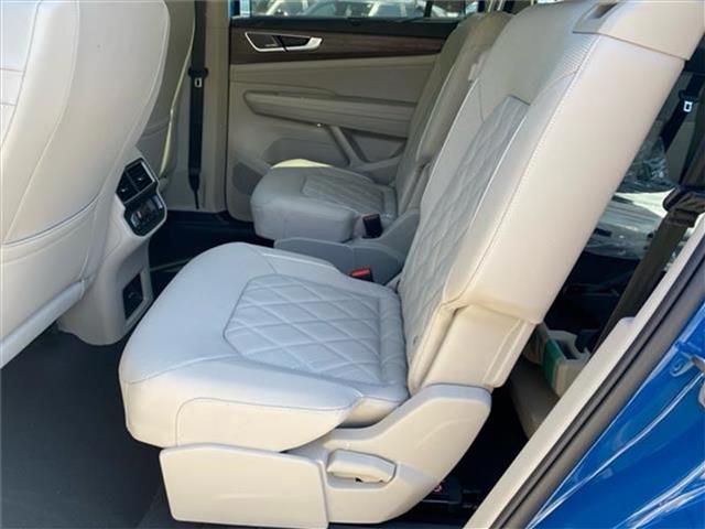 new 2025 Volkswagen Atlas car