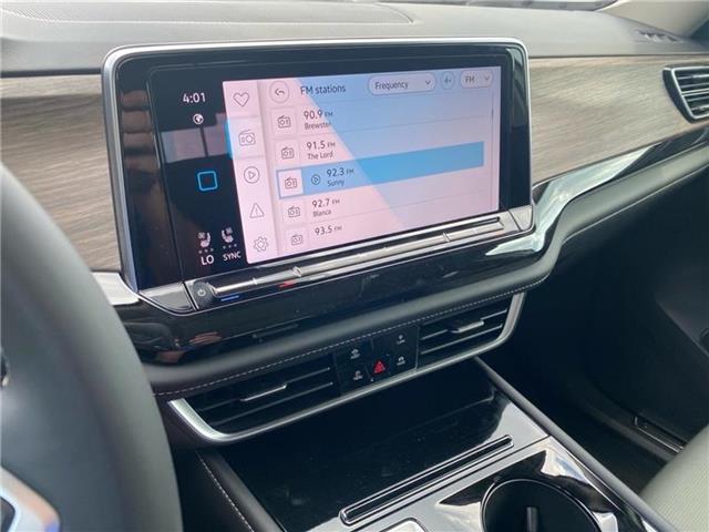 new 2025 Volkswagen Atlas car