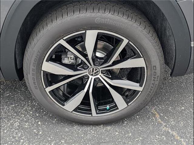 new 2025 Volkswagen Atlas car