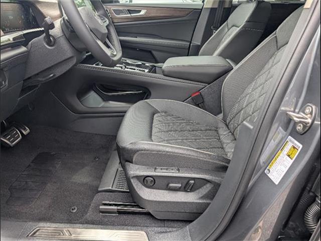 new 2025 Volkswagen Atlas car