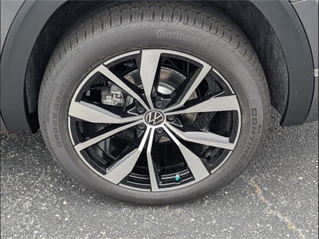 new 2025 Volkswagen Atlas car